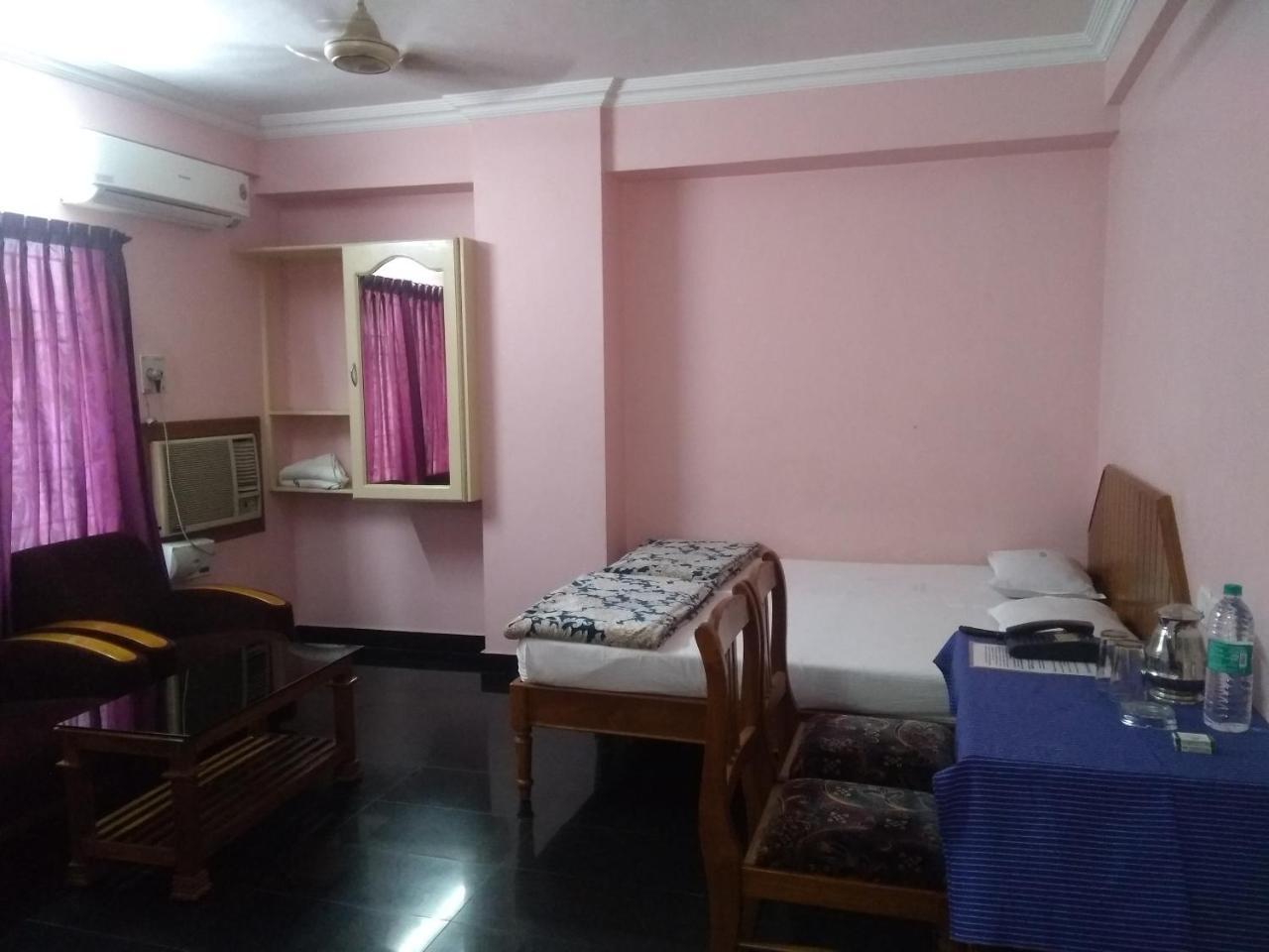 Manjalikulam Tourist Home Thiruvananthapuram Exteriör bild
